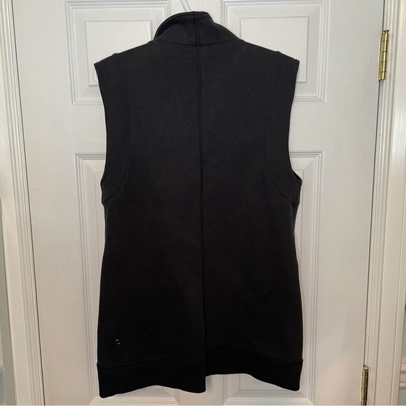 LULULEMON Versa Vest Black EUC Collared Cozy warm 10 - Picture 4 of 6